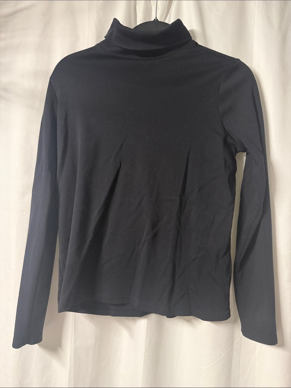L.L. Bean Black Women's Long-Sleeve Turtleneck Top